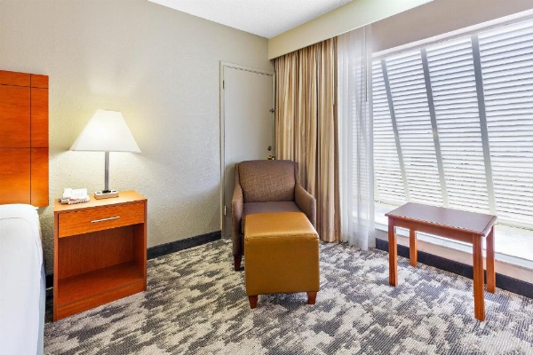 Best Western University Inn image 20