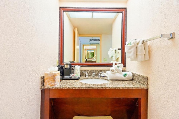 Best Western University Inn image 22